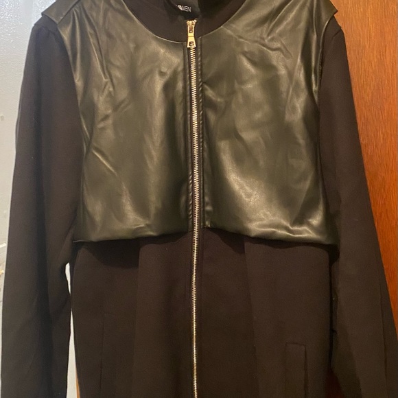 Fashion Nova Black Winter Jacket Leather on Top Large True To Size NWOT - Picture 5 of 6